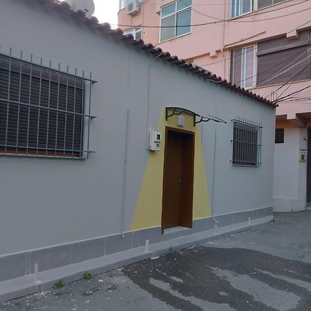 Center Cozy Nest Hotel Тирана Екстериор снимка